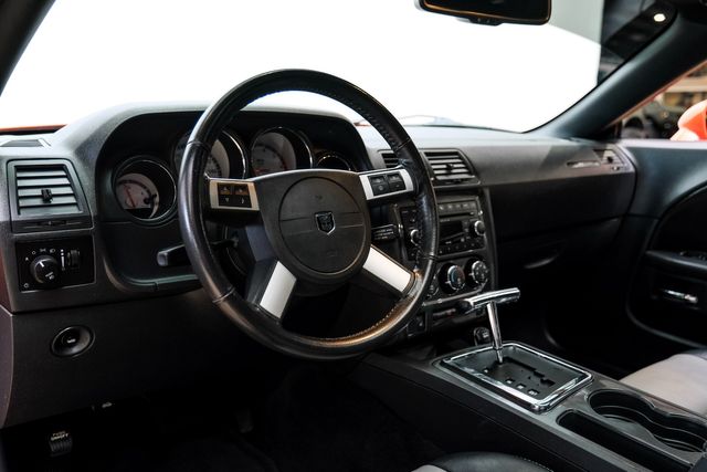 2009 Dodge Challenger R/T,5.7 HEMI V-8, AUTO, BLACK 20'S,ONLY 55K | Carrollton, TX | Texas Vehicle Exchange 2009 Dodge Challenger R/T,5.7 HEMI V-8, AUTO, BLACK 20'S,ONLY 55K | Carrollton, TX | Texas Vehicle Exchange