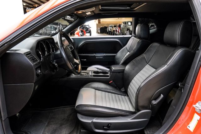 2009 Dodge Challenger R/T,5.7 HEMI V-8, AUTO, BLACK 20'S,ONLY 55K | Carrollton, TX | Texas Vehicle Exchange