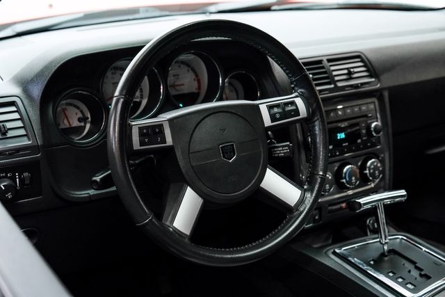 2009 Dodge Challenger R/T,5.7 HEMI V-8, AUTO, BLACK 20'S,ONLY 55K | Carrollton, TX | Texas Vehicle Exchange 2009 Dodge Challenger R/T,5.7 HEMI V-8, AUTO, BLACK 20'S,ONLY 55K | Carrollton, TX | Texas Vehicle Exchange