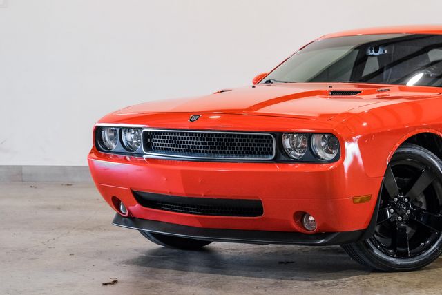 2009 Dodge Challenger R/T,5.7 HEMI V-8, AUTO, BLACK 20'S,ONLY 55K | Carrollton, TX | Texas Vehicle Exchange
