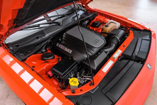 2009 Dodge Challenger R/T,5.7 HEMI V-8, AUTO, BLACK 20'S,ONLY 55K | Carrollton, TX | Texas Vehicle Exchange