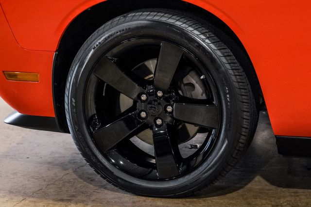 2009 Dodge Challenger R/T,5.7 HEMI V-8, AUTO, BLACK 20'S,ONLY 55K | Carrollton, TX | Texas Vehicle Exchange