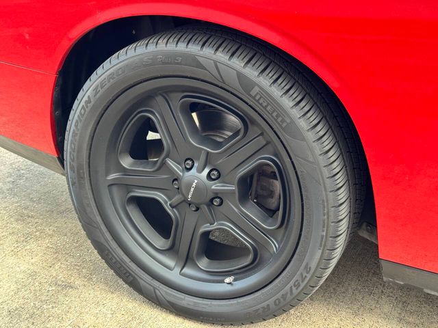 2009 Dodge Challenger R/T 2dr Coupe | Houston, TX | Houston Auto Credit 2009 Dodge Challenger R/T 2dr Coupe | Houston, TX | Houston Auto Credit