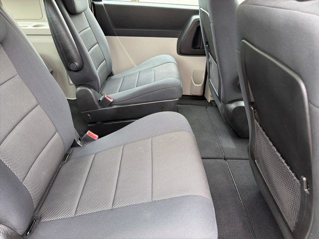 2009 Dodge Grand Caravan SE Imports and More Inc