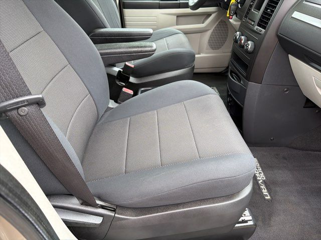 2009 Dodge Grand Caravan SE Imports and More Inc