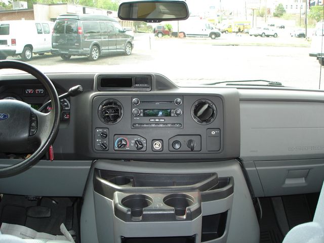 2009 Ford E-Series E-350 SD XLT | Charlotte, North Carolina | ADVENTURE VANS 2009 Ford E-Series E-350 SD XLT | Charlotte, North Carolina | ADVENTURE VANS