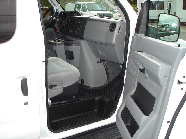 2009 Ford E-Series E-350 SD XLT | Charlotte, North Carolina | ADVENTURE VANS