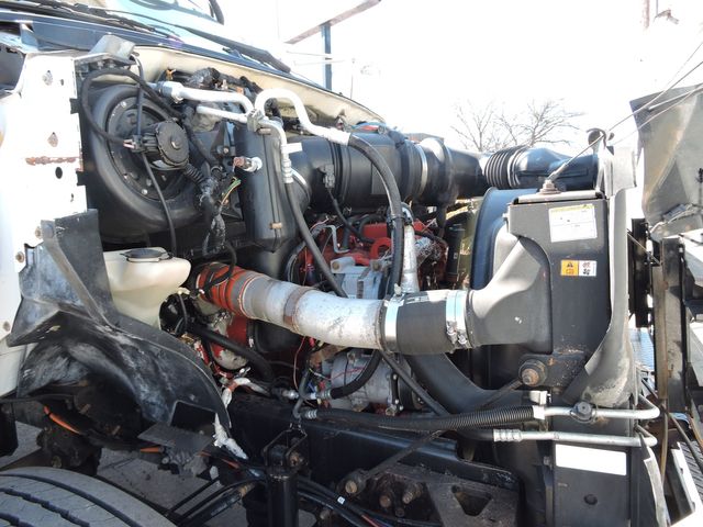 2009 Ford F-750  Terex Excavator Truck 