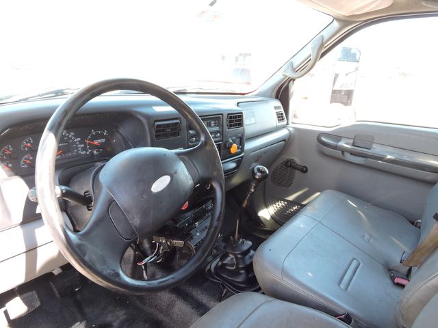 2009 Ford F-750  Terex Excavator Truck 