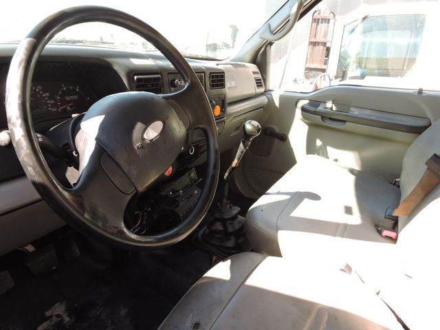 2009 Ford F-750  Terex Excavator Truck 