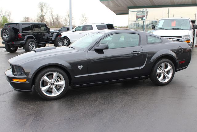 2009 Ford Mustang GT Premium | Granite City, Illinois | MasterCars Company Inc.