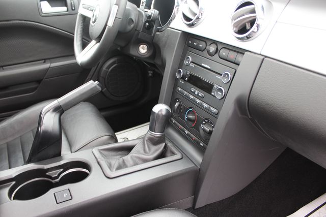 2009 Ford Mustang GT Premium | Granite City, Illinois | MasterCars Company Inc.