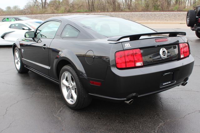 2009 Ford Mustang GT Premium | Granite City, Illinois | MasterCars Company Inc. 2009 Ford Mustang GT Premium | Granite City, Illinois | MasterCars Company Inc.