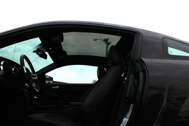 2009 Ford Mustang GT Premium | Granite City, Illinois | MasterCars Company Inc. 2009 Ford Mustang GT Premium | Granite City, Illinois | MasterCars Company Inc.