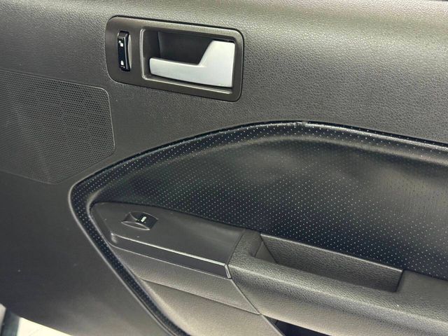 2009 Ford Mustang V6 Premium 2dr Fastback | Houston, TX | Houston Auto Credit 2009 Ford Mustang V6 Premium 2dr Fastback | Houston, TX | Houston Auto Credit