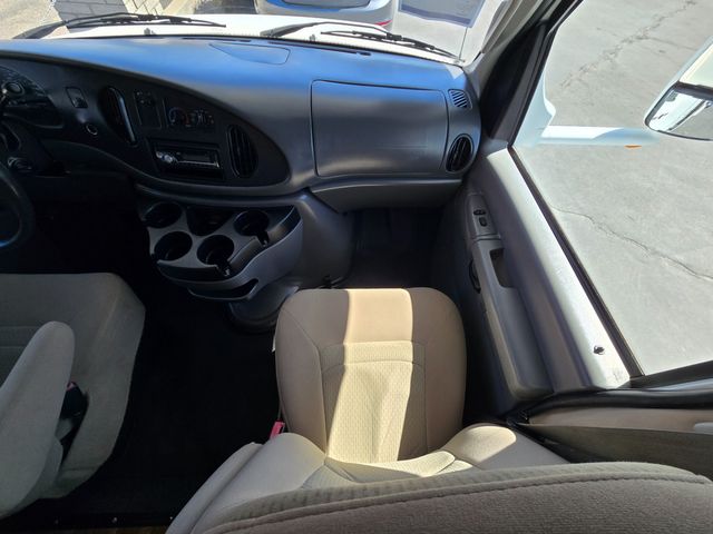 2009 Four Winds Chateau M-25 C 2009 Four Winds Chateau M-25 C