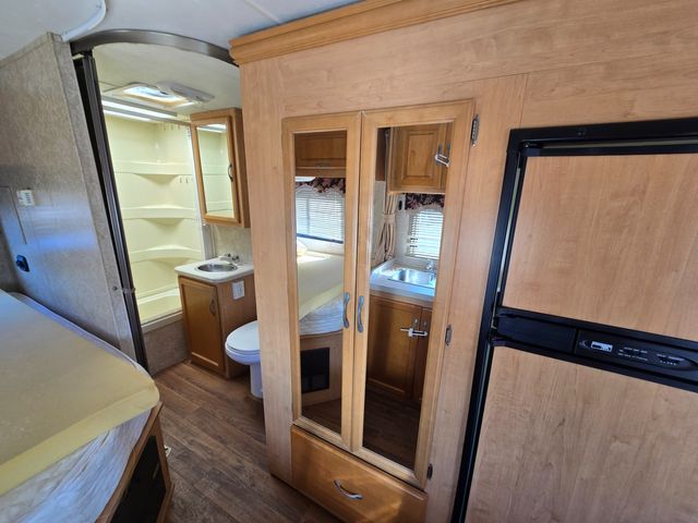 2009 Four Winds Chateau M-25 C 2009 Four Winds Chateau M-25 C