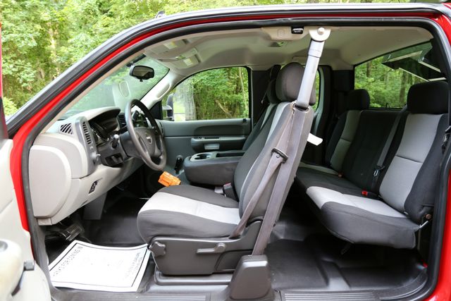 2009 GMC 3500HD EXTENDED CAB MASON DUMP 6.0L V8  48K ACTUAL MILES 