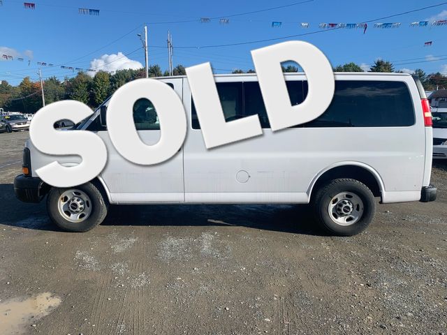 2009 gmc savana passenger