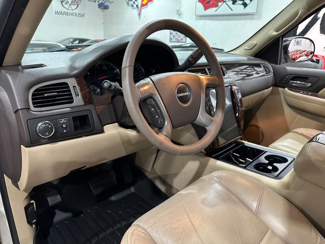 2009 GMC Yukon Denali Ent Pkg, 22's, Touch Screen, Escalade Lgt | Dallas, Texas | Corvette Warehouse 2009 GMC Yukon Denali Ent Pkg, 22's, Touch Screen, Escalade Lgt | Dallas, Texas | Corvette Warehouse