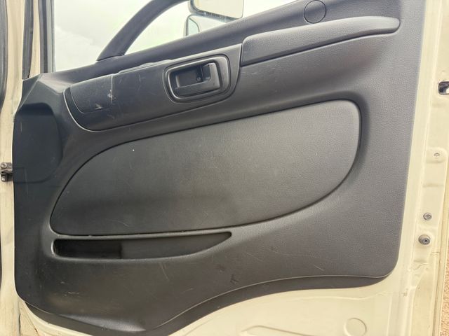 2009 Hino HINO 165 Refrigerated Box DIESEL | Canton, Ohio | Ohio Auto Warehouse LLC 2009 Hino HINO 165 Refrigerated Box DIESEL | Canton, Ohio | Ohio Auto Warehouse LLC