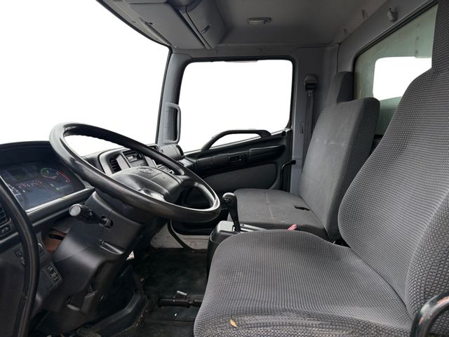 2009 Hino HINO 165 Refrigerated Box DIESEL | Canton, Ohio | Ohio Auto Warehouse LLC 2009 Hino HINO 165 Refrigerated Box DIESEL | Canton, Ohio | Ohio Auto Warehouse LLC