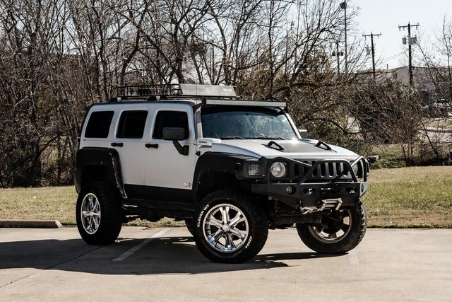 2009 Hummer H3 Alpha Adventure Pkg Rear DVD Moonroof Rear Camera 2009 Hummer H3 Alpha Adventure Pkg Rear DVD Moonroof Rear Camera