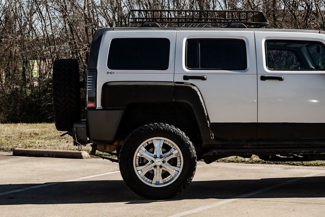 2009 Hummer H3 Alpha Adventure Pkg Rear DVD Moonroof Rear Camera 2009 Hummer H3 Alpha Adventure Pkg Rear DVD Moonroof Rear Camera