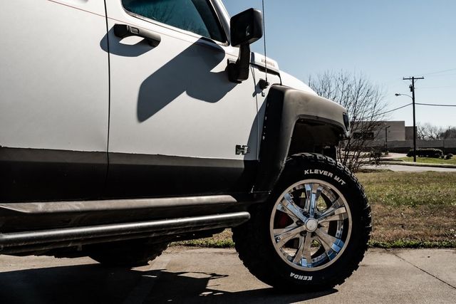 2009 Hummer H3 Alpha Adventure Pkg Rear DVD Moonroof Rear Camera 2009 Hummer H3 Alpha Adventure Pkg Rear DVD Moonroof Rear Camera