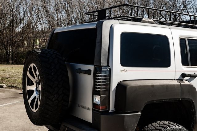 2009 Hummer H3 Alpha Adventure Pkg Rear DVD Moonroof Rear Camera 2009 Hummer H3 Alpha Adventure Pkg Rear DVD Moonroof Rear Camera