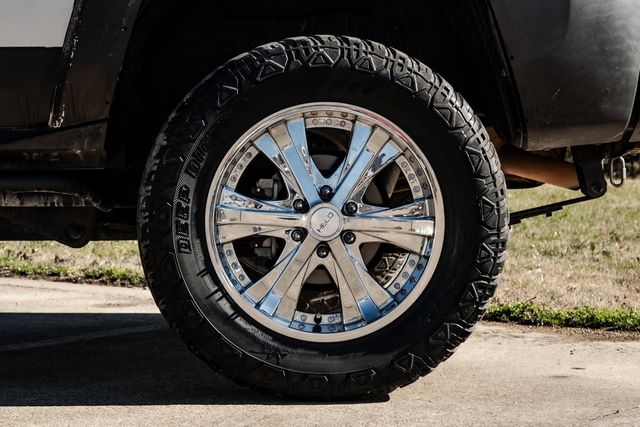 2009 Hummer H3 Alpha Adventure Pkg Rear DVD Moonroof Rear Camera 2009 Hummer H3 Alpha Adventure Pkg Rear DVD Moonroof Rear Camera