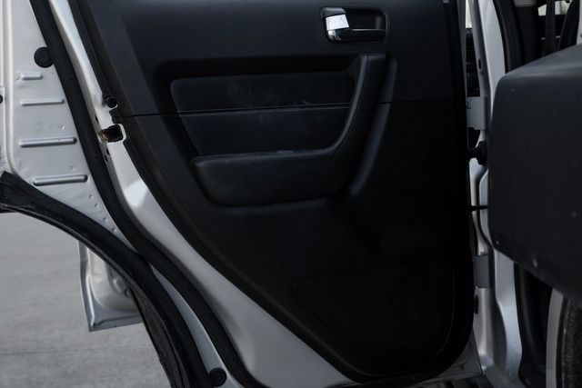 2009 Hummer H3 Alpha Adventure Pkg Rear DVD Moonroof Rear Camera 2009 Hummer H3 Alpha Adventure Pkg Rear DVD Moonroof Rear Camera