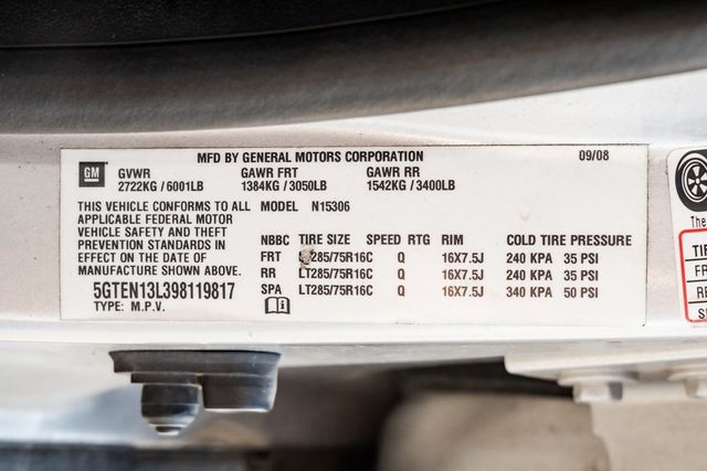 2009 Hummer H3 Alpha Adventure Pkg Rear DVD Moonroof Rear Camera 2009 Hummer H3 Alpha Adventure Pkg Rear DVD Moonroof Rear Camera