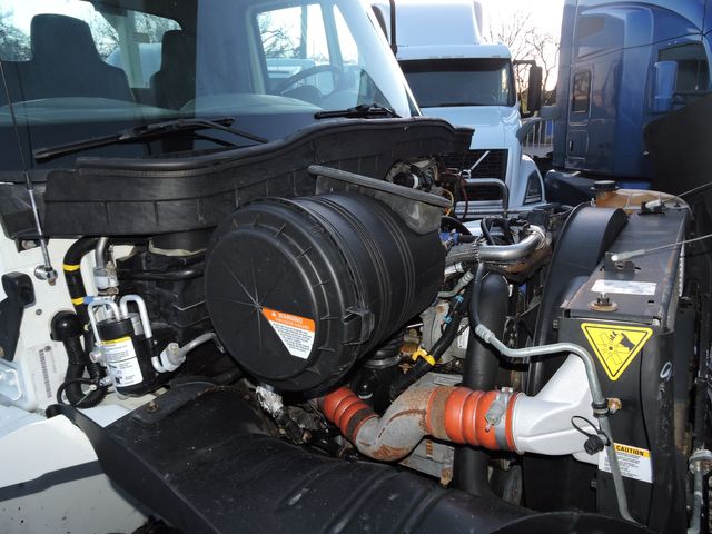 2009 International 4300 SBA 4x2