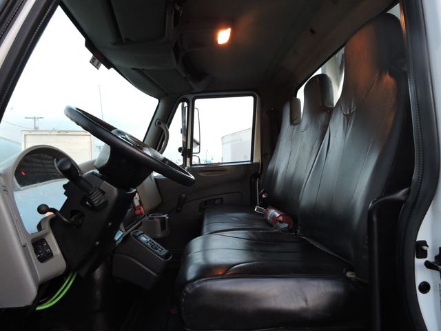 2009 International 4300 SBA 4x2