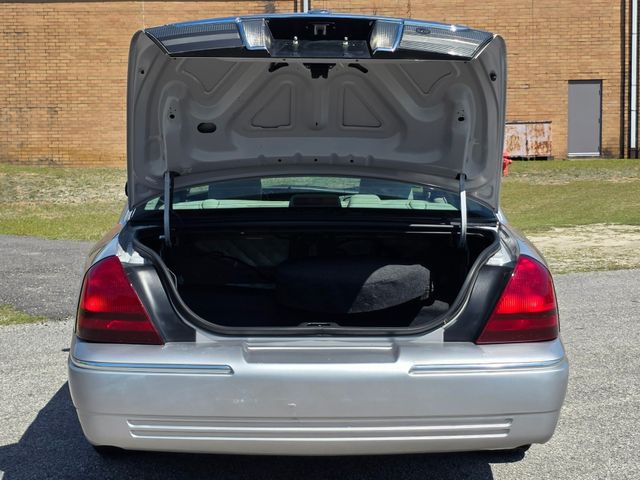 2009 Mercury Grand Marquis LS Ultimate Edition