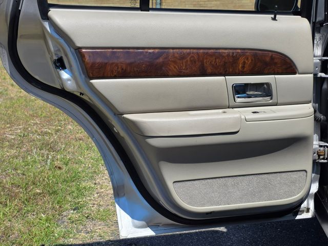 2009 Mercury Grand Marquis LS Ultimate Edition