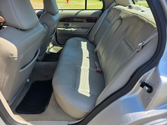 2009 Mercury Grand Marquis LS Ultimate Edition 2009 Mercury Grand Marquis LS Ultimate Edition