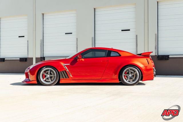 2009 Nissan GT-R Premium 2009 Nissan GT-R Premium