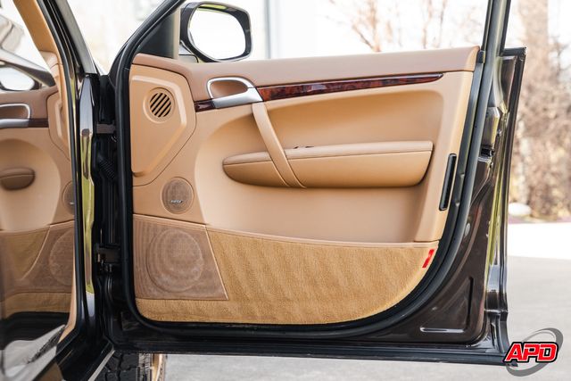 2009 Porsche Cayenne Overland No. 001 2009 Porsche Cayenne Overland No. 001