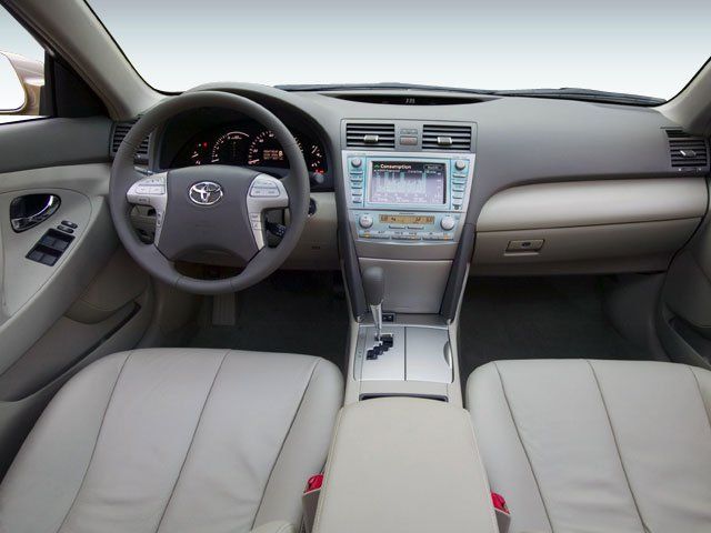 2009 Toyota Camry Hybrid sedan