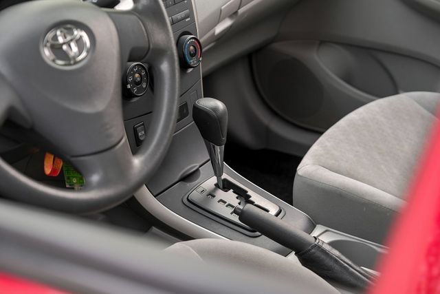 2009 Toyota Corolla LE Power Windows & Locks AUX Tilt/Telescope Wheel 2009 Toyota Corolla LE Power Windows & Locks AUX Tilt/Telescope Wheel