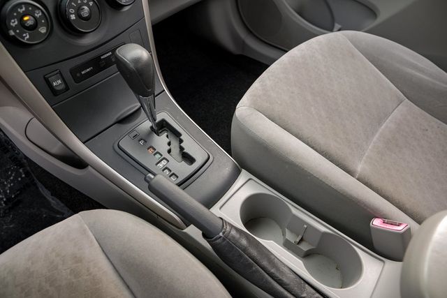 2009 Toyota Corolla LE Power Windows & Locks AUX Tilt/Telescope Wheel 2009 Toyota Corolla LE Power Windows & Locks AUX Tilt/Telescope Wheel