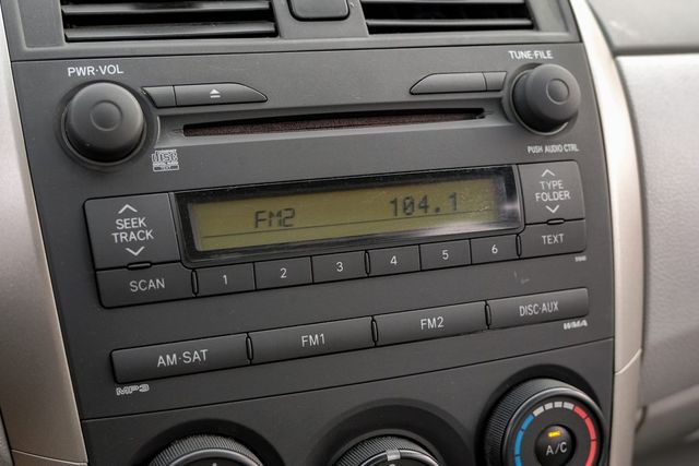 2009 Toyota Corolla LE Power Windows & Locks AUX Tilt/Telescope Wheel 2009 Toyota Corolla LE Power Windows & Locks AUX Tilt/Telescope Wheel