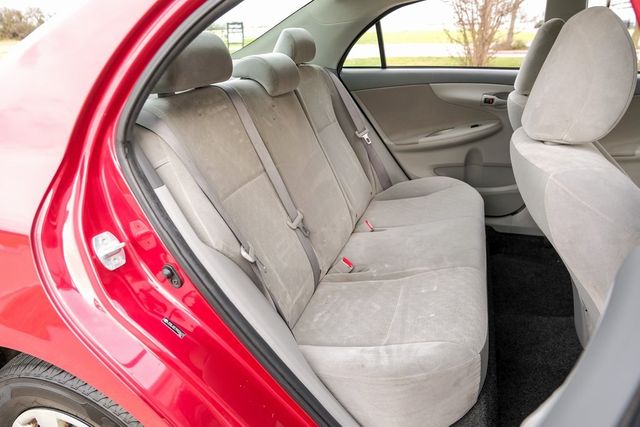 2009 Toyota Corolla LE Power Windows & Locks AUX Tilt/Telescope Wheel 2009 Toyota Corolla LE Power Windows & Locks AUX Tilt/Telescope Wheel