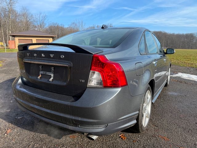 2009 Volvo S40 T5 R-Design