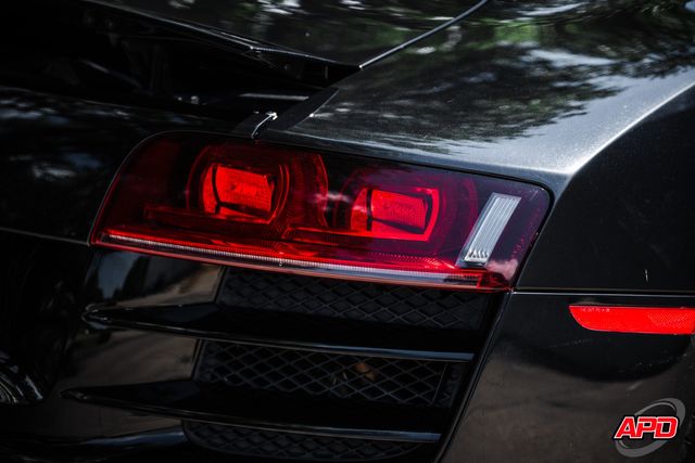 2010 Audi R8 5.2 quattro 2010 Audi R8 5.2 quattro