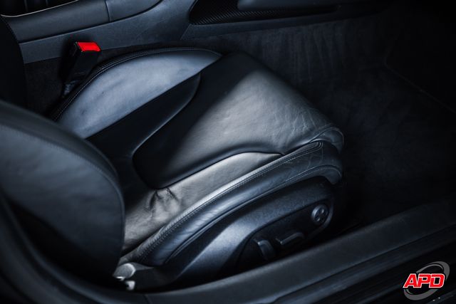 2010 Audi R8 5.2 quattro 2010 Audi R8 5.2 quattro