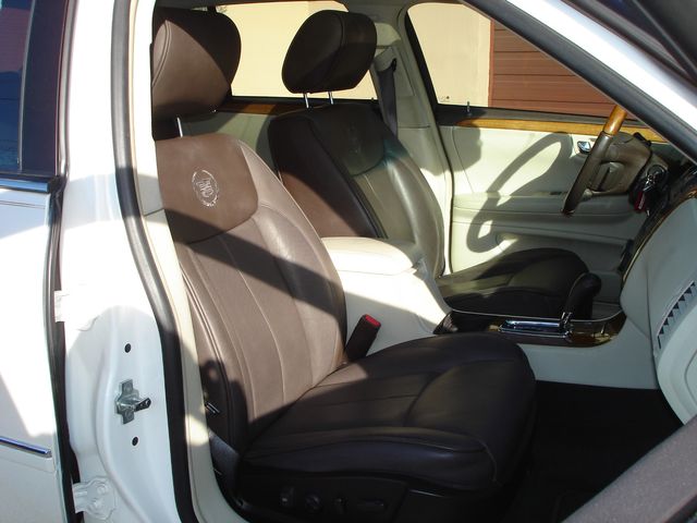 2010 Cadillac DTS Platinum Collection | Charlotte, North Carolina | ADVENTURE VANS 2010 Cadillac DTS Platinum Collection | Charlotte, North Carolina | ADVENTURE VANS