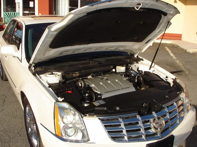 2010 Cadillac DTS Platinum Collection | Charlotte, North Carolina | ADVENTURE VANS